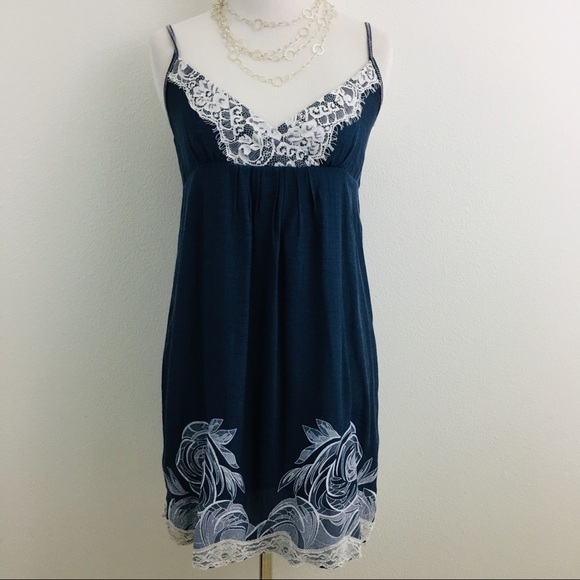 Solemio | Blue & Lacey Dress - Picture 9 of 9